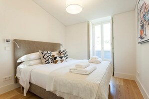 3 soverom, strykejern/-brett, wi-fi (inkludert) og sengetøy