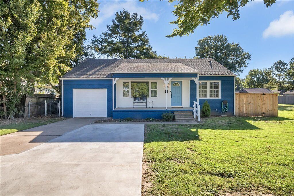 Walking Distance to Riverside trail, Gathering Place/Discovery Lab