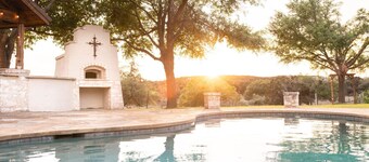 Luxury Ranch Retreat Pool, Sleeps 18