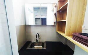 Deluxe Double Room, 1 Bedroom, Non Smoking, Garden View | Frette Italian sheets, premium bedding, desk, laptop workspace - Hometown Residence (Bandar Lampung)