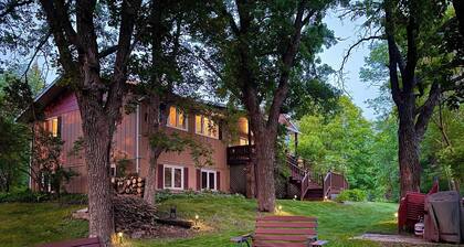 The Hill House at Turtle Lake