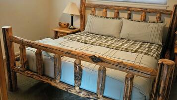 1 bedroom, in-room safe, desk, free WiFi