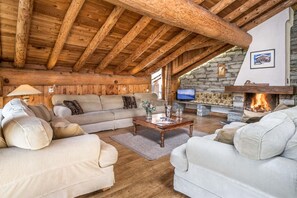 Fireplace - Chalet, wifi, view open, balcony, fireplace or stove, parking, tv, ski locker, 170m², Val d'Isère (Val-d'Isère)