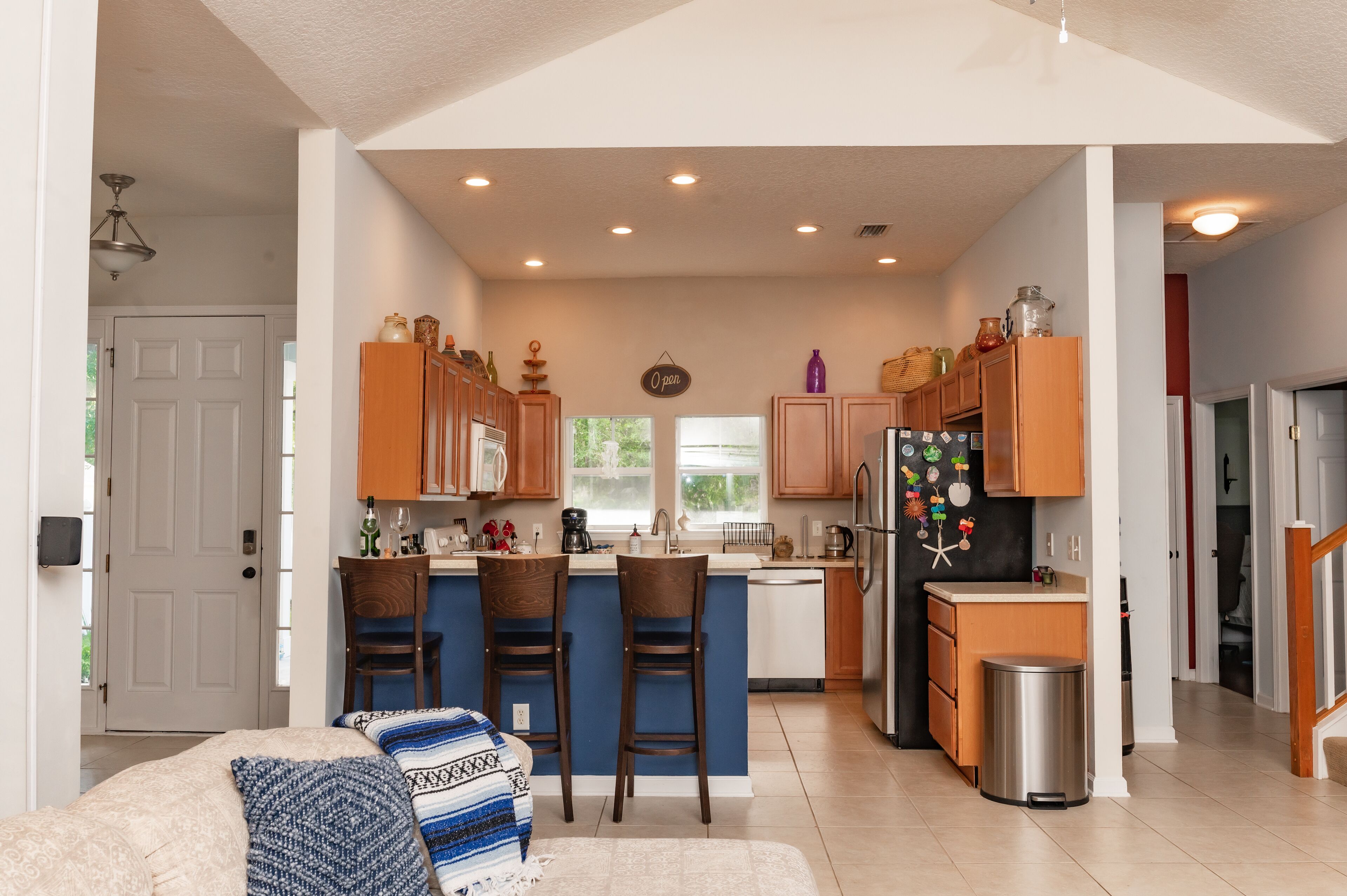 Lovely 3 bedroom 3 bath beach home on cul-de-sac