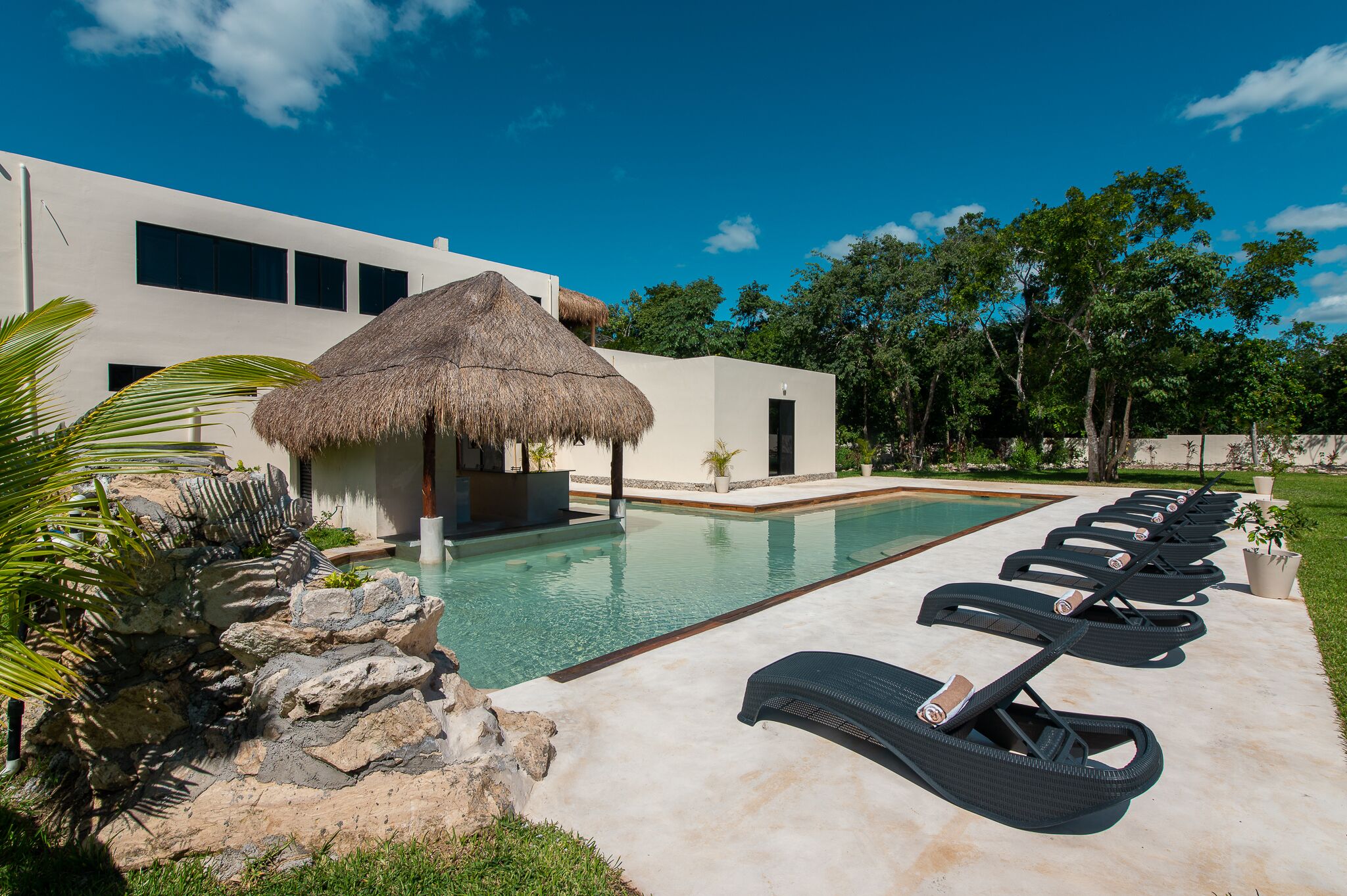 NEW! ULTRA PRIVATE Villa w/ Private Pool, Concierge Service
