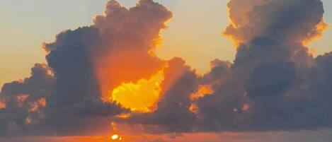Beach nearby, beach towels