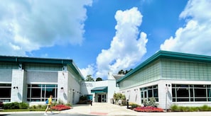 Exterior - Bethany Beach Sea Colony Resort Condo w/Lake Views. (Bethany Beach)