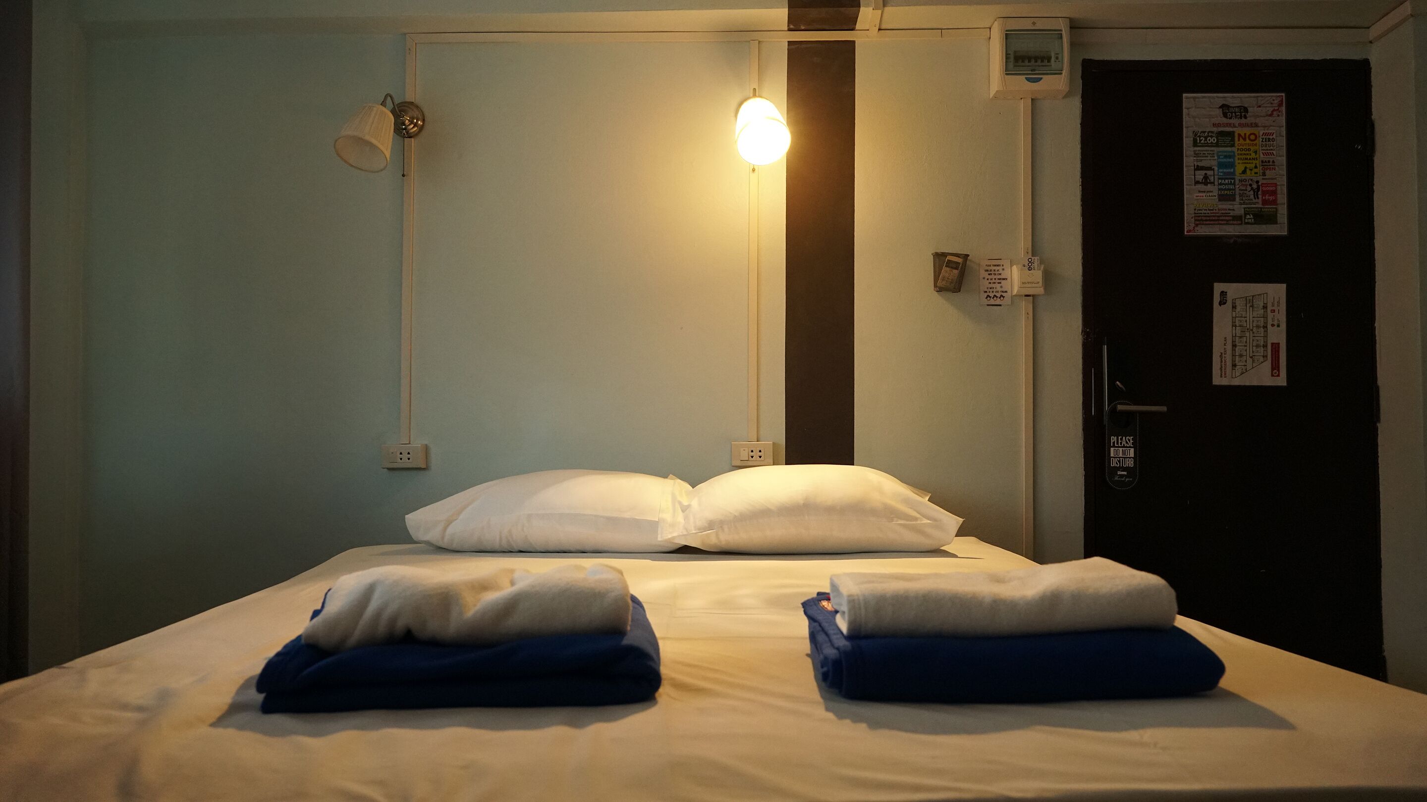Double Room, 1 King Bed, Non Smoking, Private Bathroom | Free WiFi