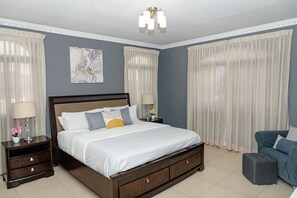 5 chambres, bureau, fer et planche à repasser, Wi-Fi gratuit