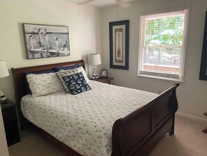 3 Schlafzimmer, Schreibtisch, Bügeleisen/Bügelbrett, kostenloses WLAN