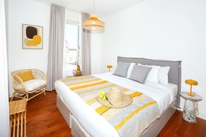 In-room safe, iron/ironing board, free WiFi, bed sheets - Salty Spot Apartment (Faro)