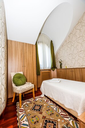 2 chambres, fer et planche Ă repasser, Wi-Fi gratuit, draps fournis