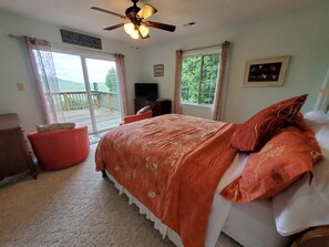 2 bedrooms, iron/ironing board, free WiFi, bed sheets - Morning Glory Cottage - Amazing Mountain Views with Total Privacy! (Black Mountain)