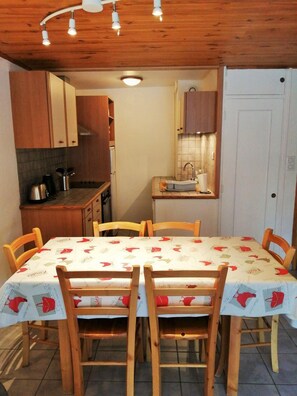 Køleskab, mikrobølgeovn, ovn, opvaskemaskine