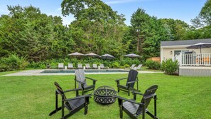 House, Multiple Beds (Hog Creek Breeze) | Property grounds - Hog Creek Breeze (East Hampton)