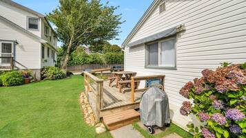 Apartment, 1 Double Bed (Lake Montauk Serenity) | Property grounds