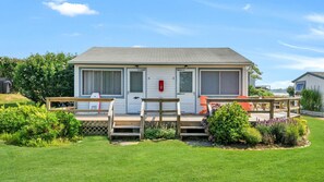 Apartment, 1 Double Bed (Lake Montauk Serenity) | Exterior