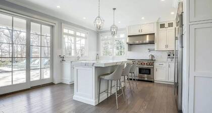 North Fork Waterfront Wonder