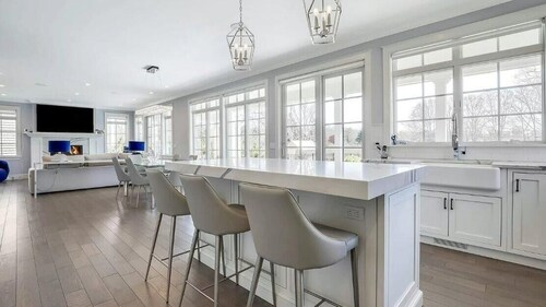 North Fork Waterfront Wonder