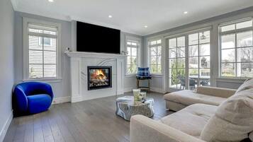 Ferienhaus, Mehrere Betten (North Fork Waterfront Wonder) | Wohnzimmer