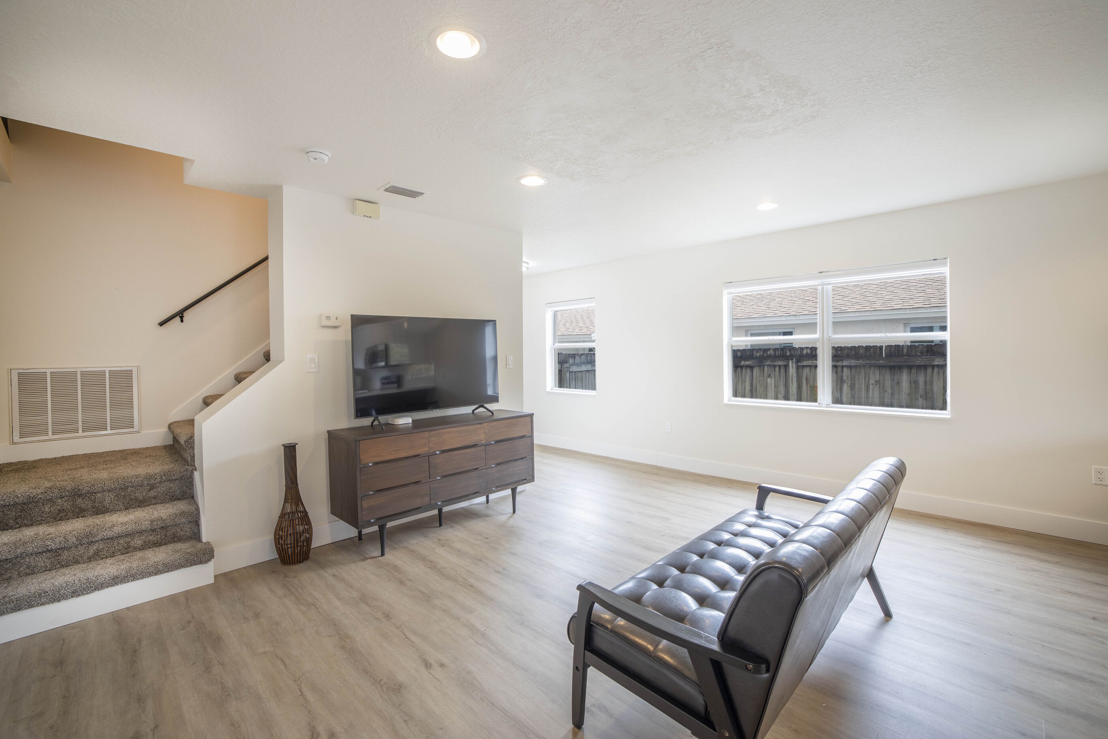 Modern West Tampa home w/SPA shower near Stadium/USF/UT/Busch Gardens