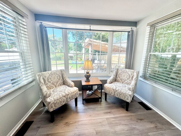 Smart TV, DVD player, video library