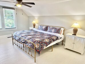 4 Schlafzimmer, Bügeleisen/Bügelbrett, kostenloses WLAN, Bettwäsche