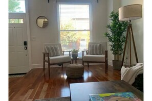 Interior - Charming gem steps away from Patterson Park! (Baltimore)