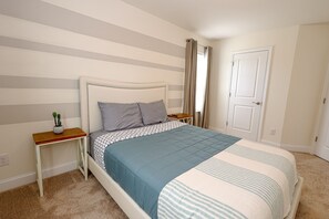 4 bedrooms, iron/ironing board, free WiFi, bed sheets