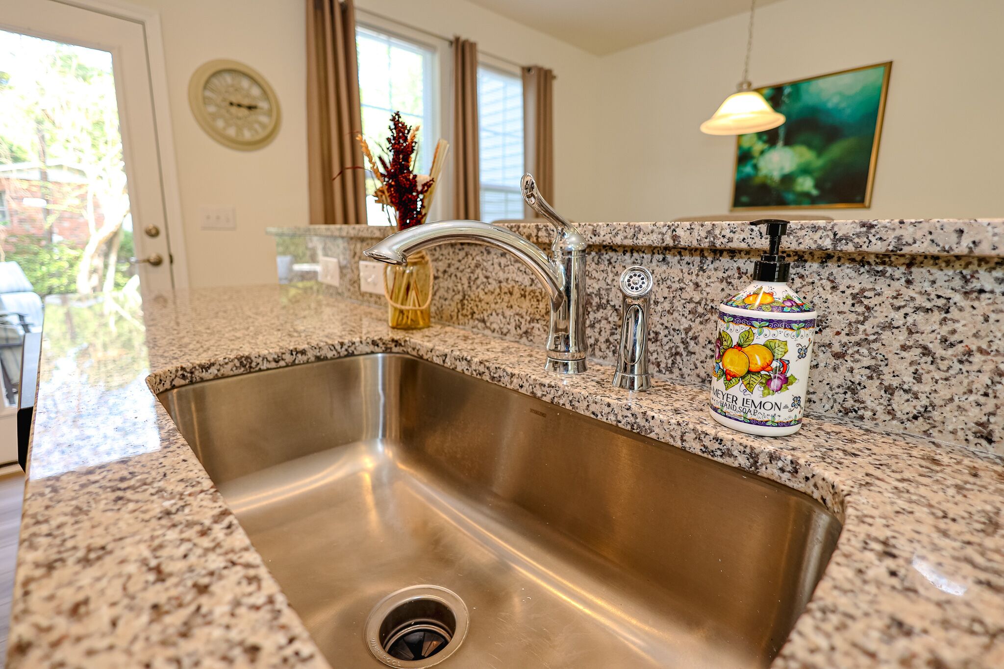 *Cozy Home - Close to Downtown Raleigh*