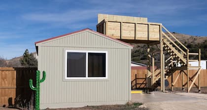 Cactus Cabin with skydeck