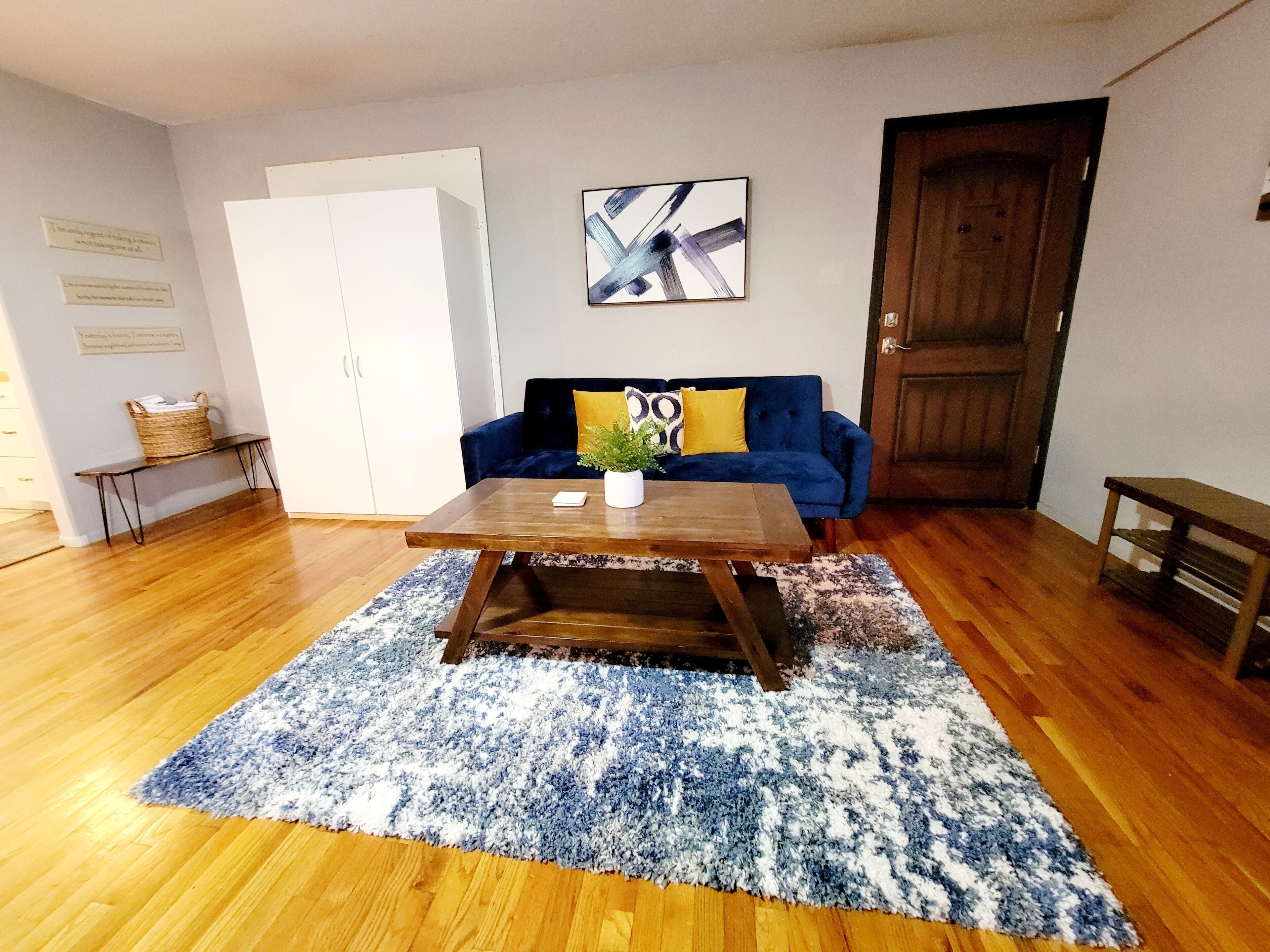 Adorable In-Town Garden Studio