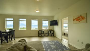 2 quartos, escrivaninha, berço de viagem, Wi-Fi de cortesia