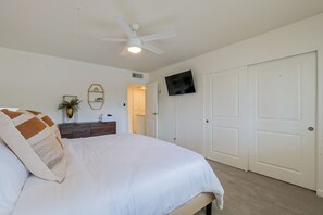 2 bedrooms, iron/ironing board, travel cot, free WiFi