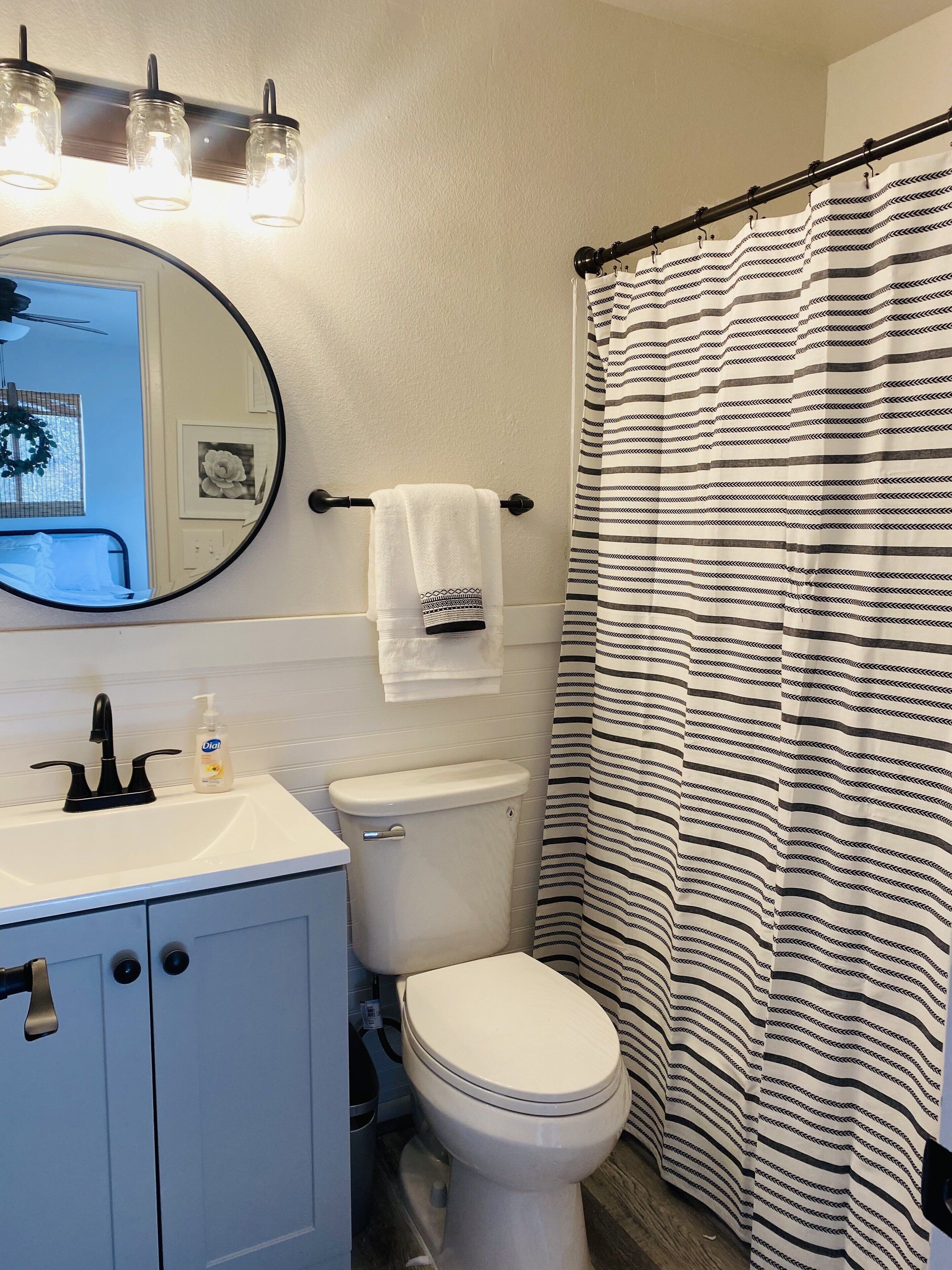 50 minutes from Sunrise! Beautiful Cabin in the woods of Show Low, AZ.