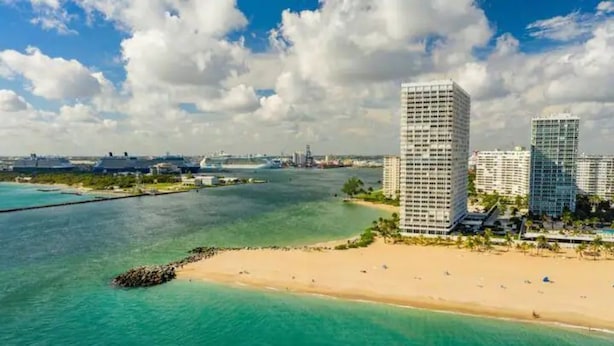 Unclassified image, 1 of 29, button - ★Luxury Relax Cozy 2BD 3BH ★5 min to Beach★ (Fort Lauderdale)