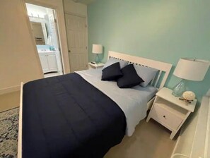 2 bedrooms, desk, iron/ironing board, free WiFi