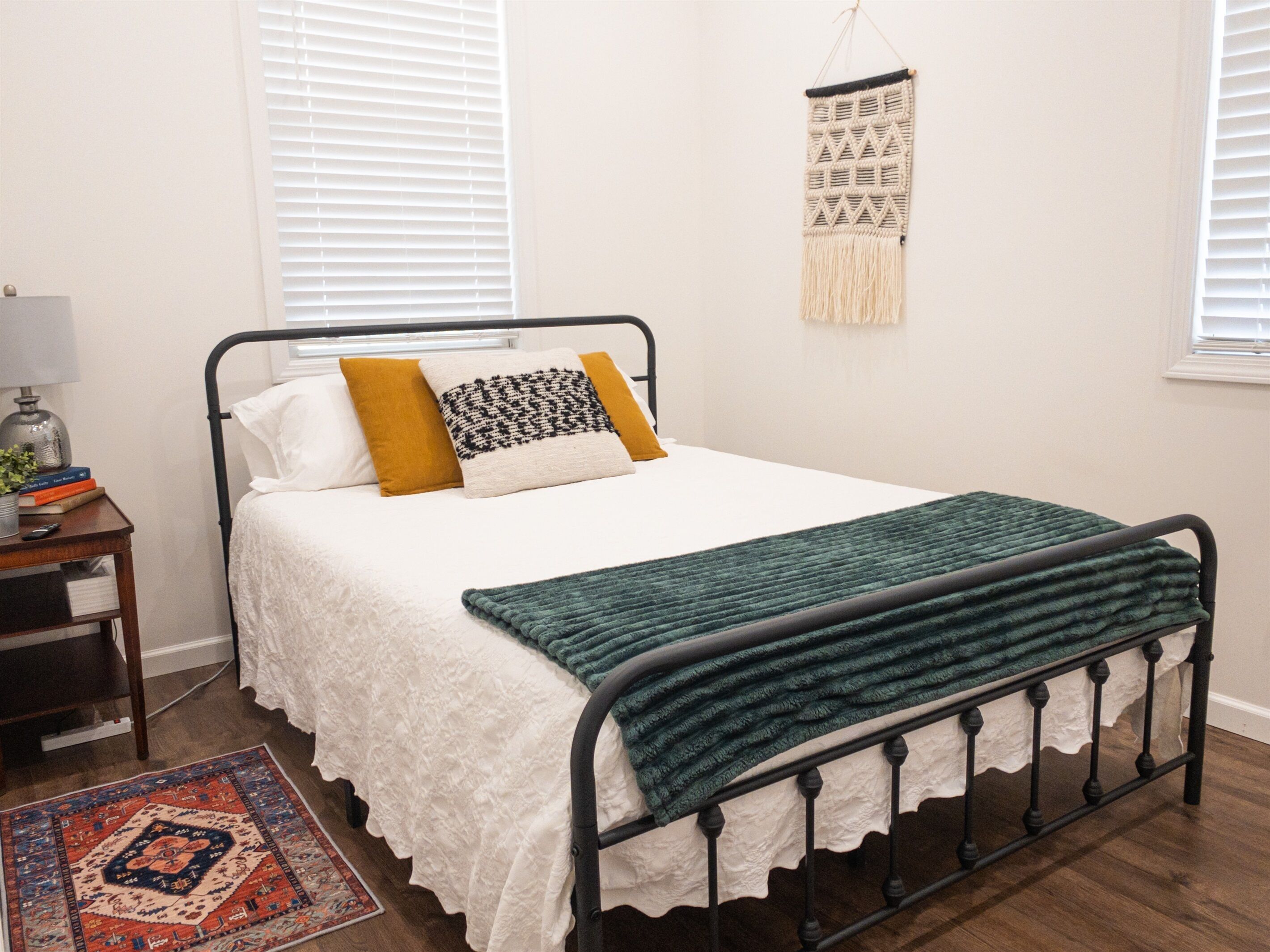 Pet Friendly - Private Home - Fenced Yard