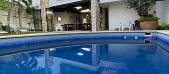 Hotel Garden Suites Tonlá