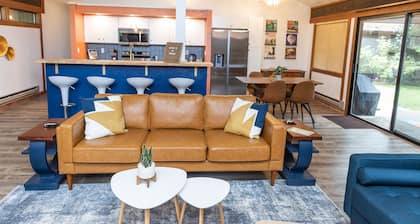 The Mondrian Hole in One - An MCM Townhome in a Quiet Golf Course Community
