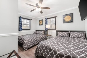 2 室のベッドルーム、アイロン / アイロン台、旅行用ベビーベッド、WiFi