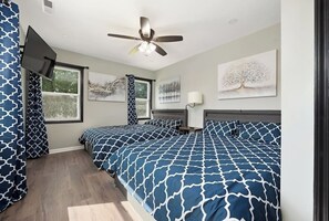 4 bedrooms, iron/ironing board, WiFi, bed sheets - "Murray Mill Ranch"- New Home in Catawba Country (Catawba)