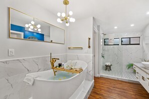 Apartment | 2 bedrooms, Internet