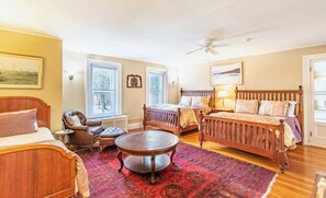 15 Schlafzimmer, Bügeleisen/Bügelbrett, WLAN, Bettwäsche