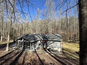 Exterior - Plan your winter weekend getaway with us! (Dahlonega)