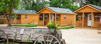 Rustic Ridge Cabins, Charming Retreat (3 Options!)