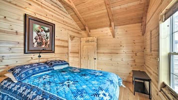 Design Cabin | 1 bedroom, individually decorated, individually furnished