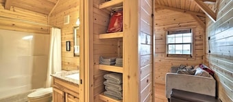 Rustic Ridge Cabins, Charming Retreat (3 Options!)