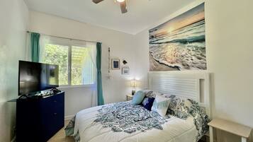 3 habitaciones, caja de seguridad en la habitación y escritorio