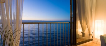 Viewpoint Over The Cliff By CanariasGetaway